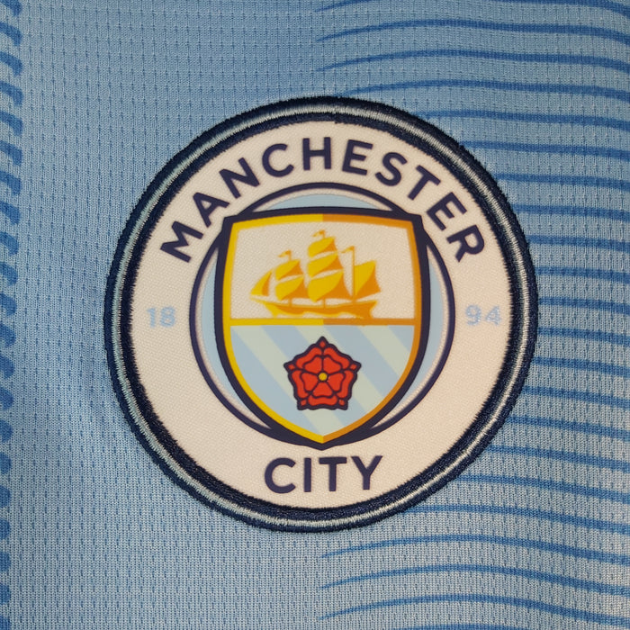Manchester City 2023–2024 Heimtrikot