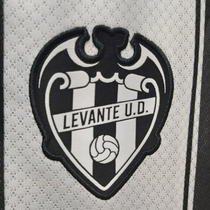 Levante 2022-2023 Auswärtstrikot